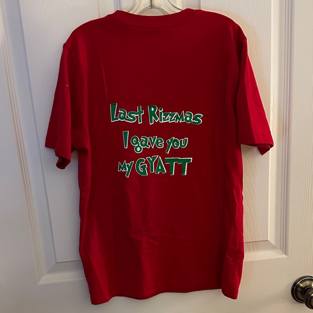 Red Merry Rizzmas T-Shirt - Picture 4 of 5